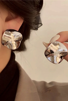 b7f773f7-b222-4fd7-a810-fad4e0158777